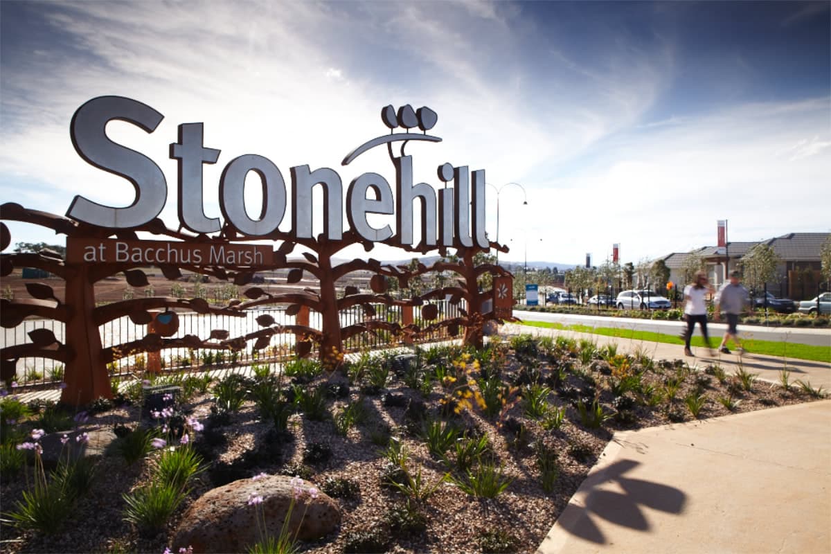 Stonehill Estate sign